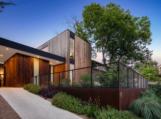 202 Brewster St, Austin, TX 78704