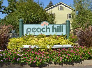 8 N Peach Hill Ct, Ramsey, NJ 07446