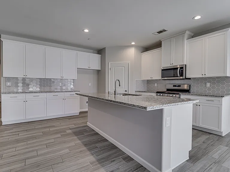 8400 Jean Anne St — Photo 20