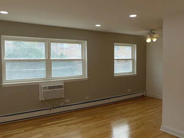 Winthrop Suites Apartments — Photo 10