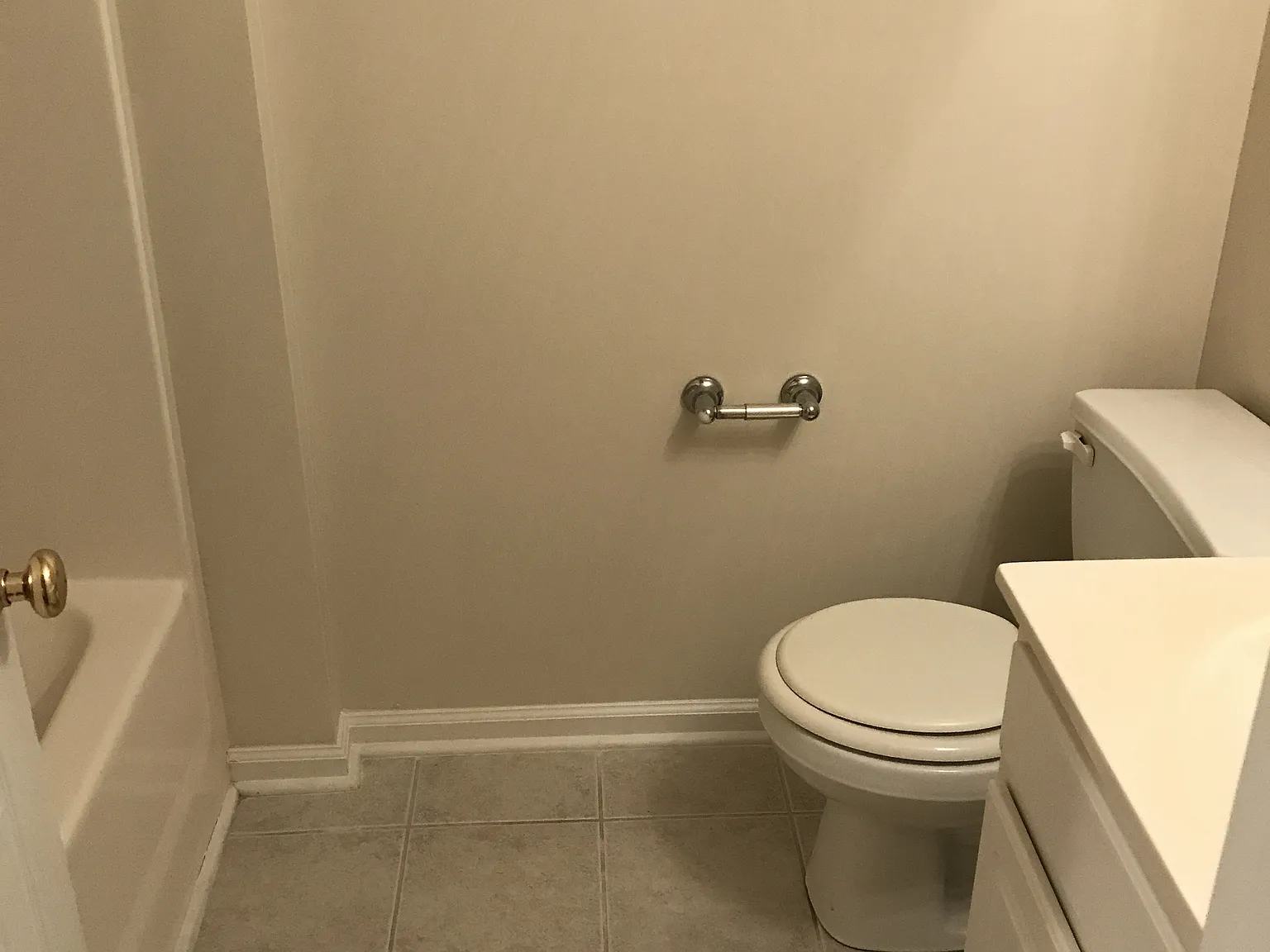 2 bed, 1100 sqft, $1,400 — Photo 3