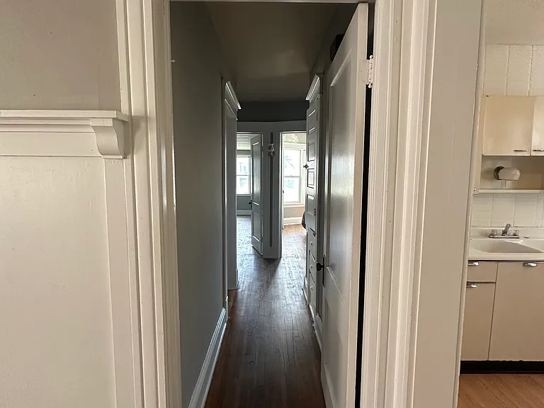 314 Bedford Ave #2 — Photo 6