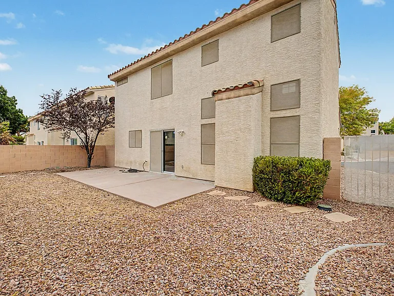 7928 Horn Beam Ct — Photo 22