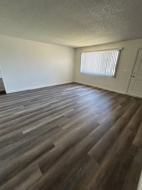3 bed, 1650 sqft, $3,250 — Photo 3