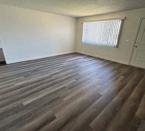 3rd image of 4584 Olive St