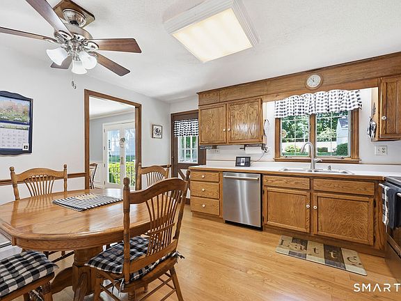 4th image of 1451 Neipsic Road