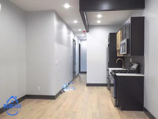 Rented by Blue Egg Realty Corp | media 31