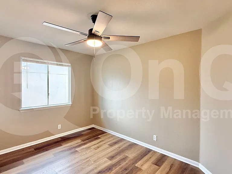 1512 Saint Leger St — Photo 15