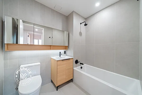 Rented by Carroll Development Leasing LLC | media 11