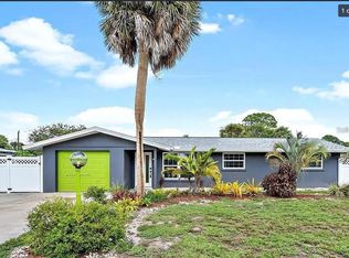 7355 Cass Cir, Sarasota, FL 34231