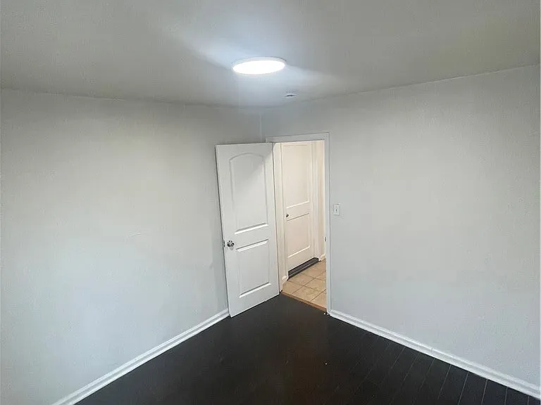 4605 Arlington Ave #1/2 — Photo 12
