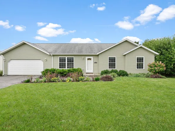 515 Olson Ct, Mineral Point, WI 53565