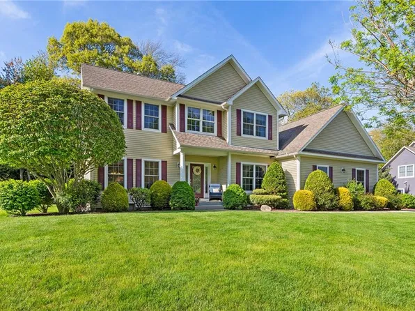 128 Windmill Dr, South Kingstown, RI 02879
