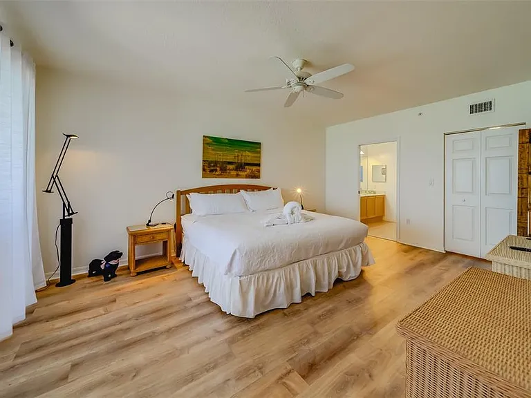 16550 Gulf Blvd #643 — Photo 21