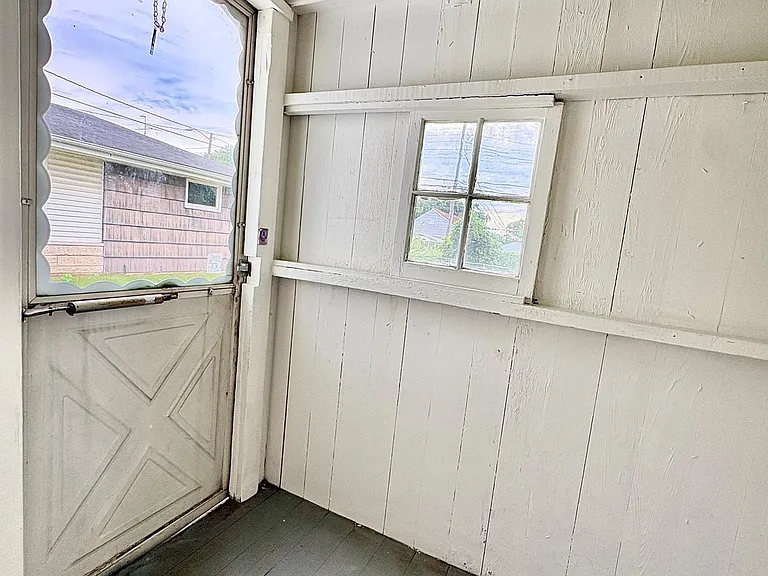 1833 Nash St — Photo 14