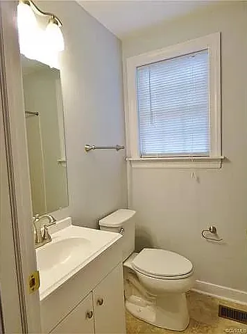 3422 Kensington Ave #A — Photo 12