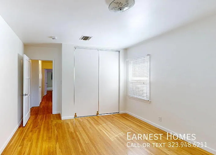 14920 Hesby St — Photo 17