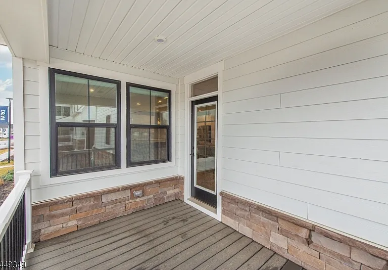 24 Willow Ln — Photo 19