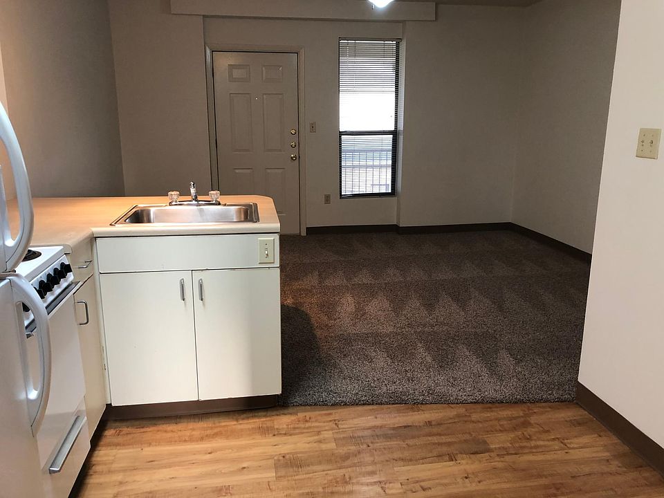 1st image of 2400 4th Ave APT 268