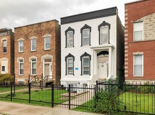 909 S Bell Ave #1, Chicago, IL 60612