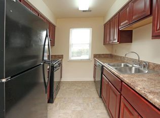 2012 Cunningham Dr APT 15, Hampton, VA 23666