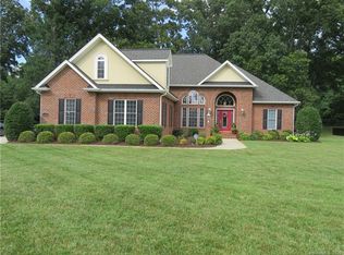 104 Kendallwood Dr, Shelby, NC 28152