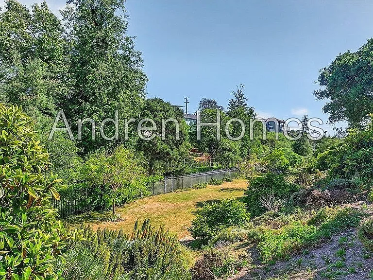 79 S Branciforte Ave — Photo 39