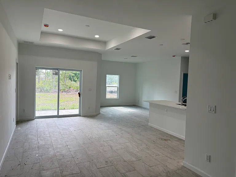 847 Genoa Ave S — Photo 2