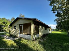 1153 Carlton Dr, Melbourne, FL