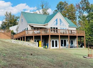 265 Camp Green Shores Ln, Mc Daniels, KY 40152