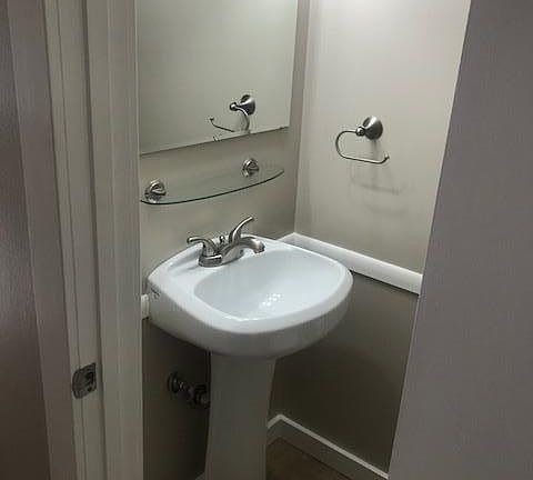 5th image of 4037 E Campbell Ave
