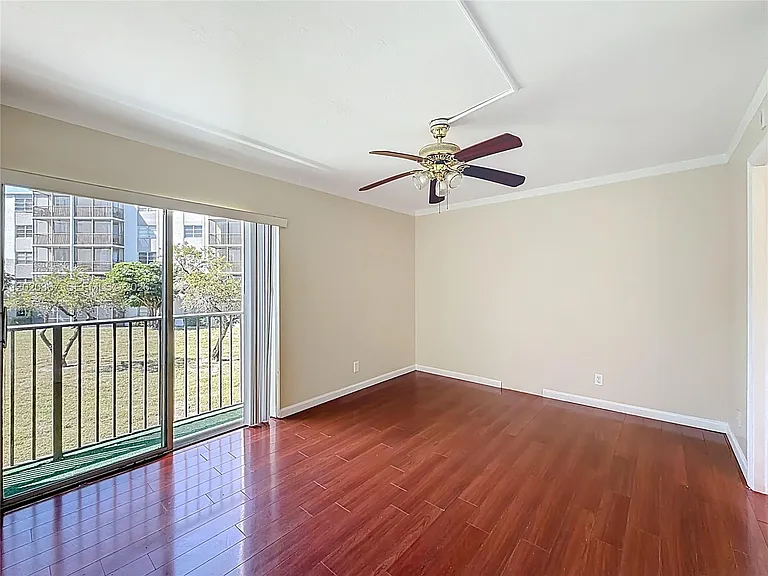 8740 N Sherman Cir #206 — Photo 14