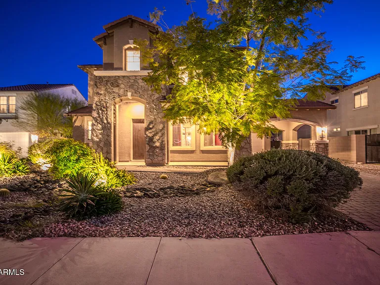2681 E Hampton Ln — Photo 62