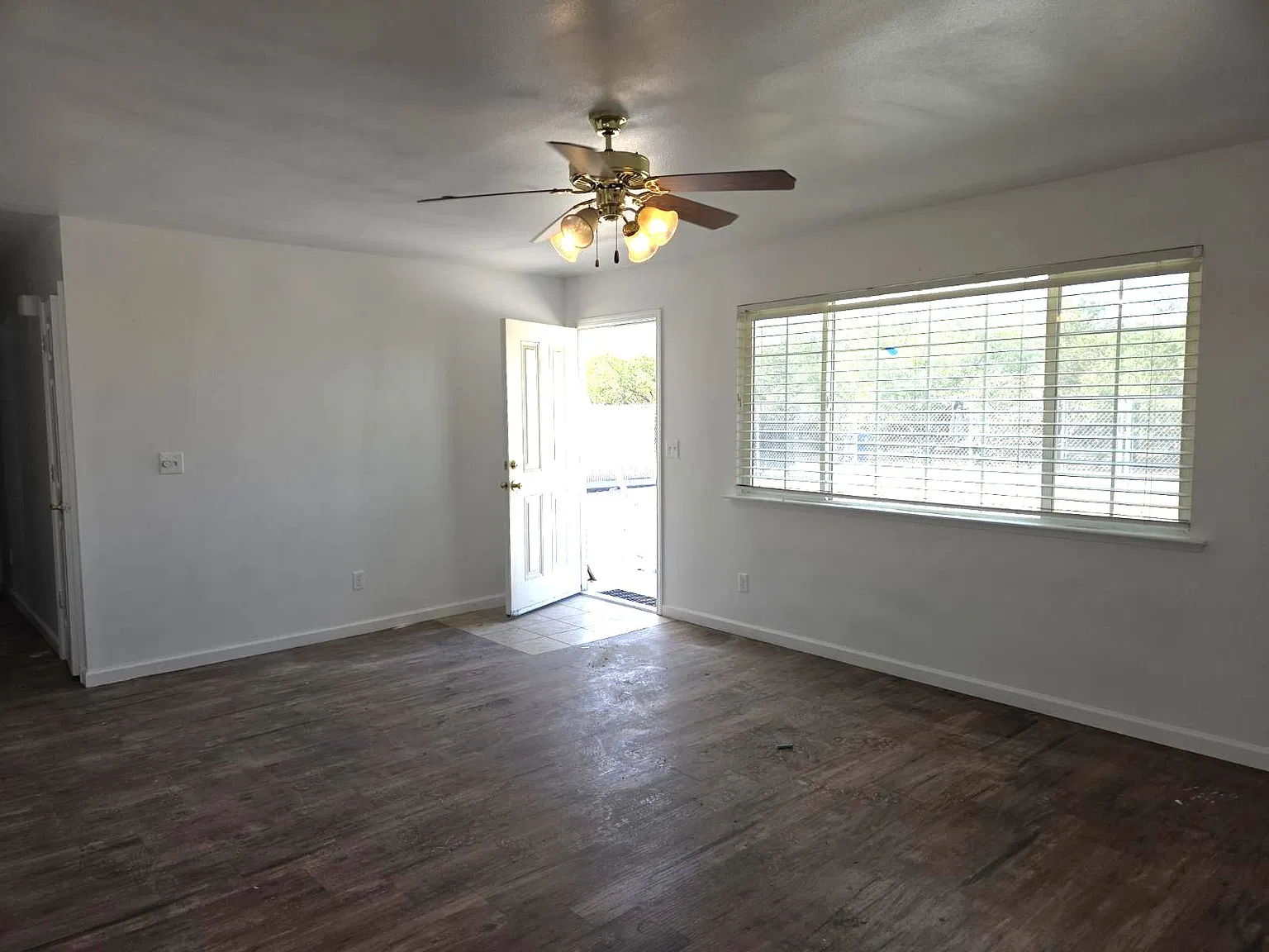 3 bed, 1700 sqft, $2,000 — Photo 2