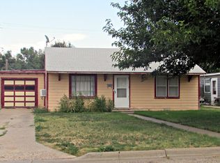 212 Pine Ave, Dumas, TX 79029