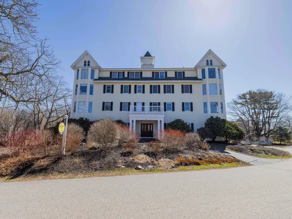 8 Arlington Avenue #D2, Kennebunkport, ME 04046
