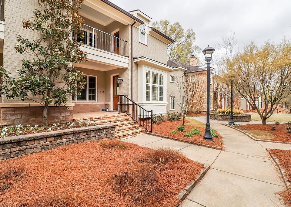 1st image of 610 Van Buren Ave #12