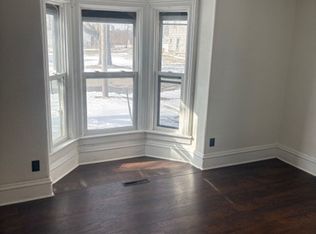 410 E 8th St, Waterloo, IA 50703