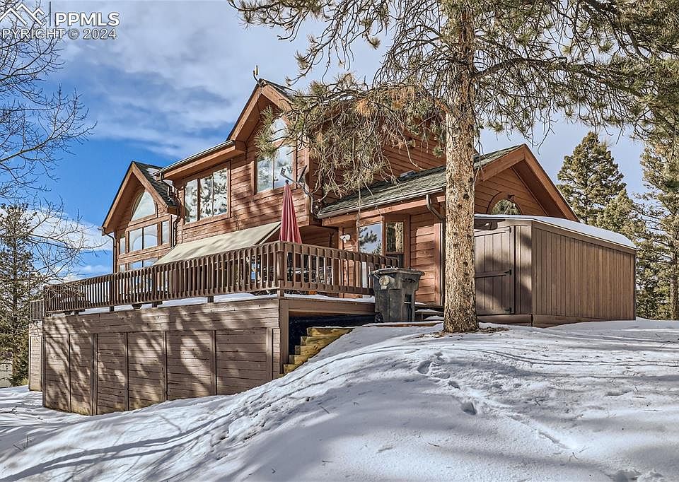 1st image of 834 Douglas Fir Dr