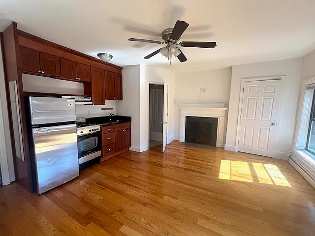 22 Joy St #4