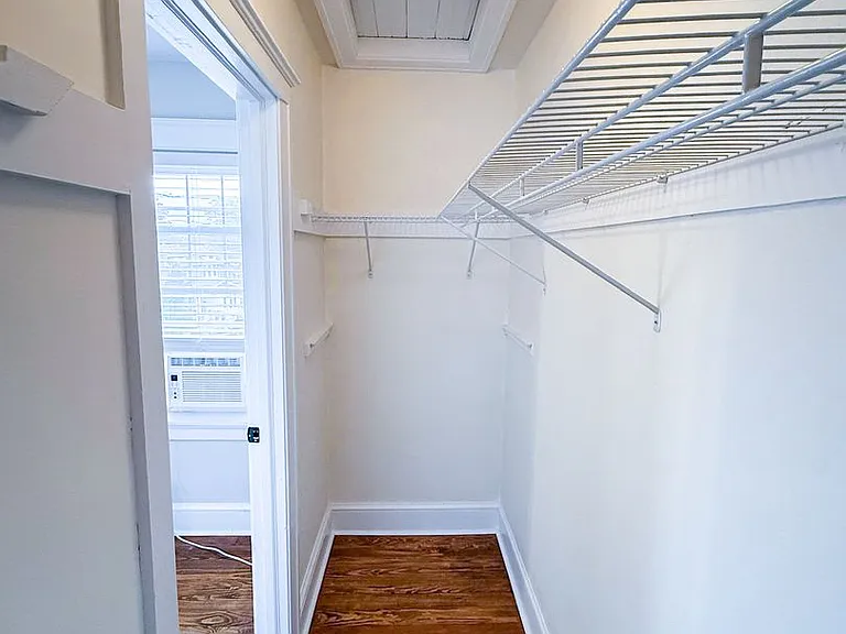 412 1st Ave — Photo 19