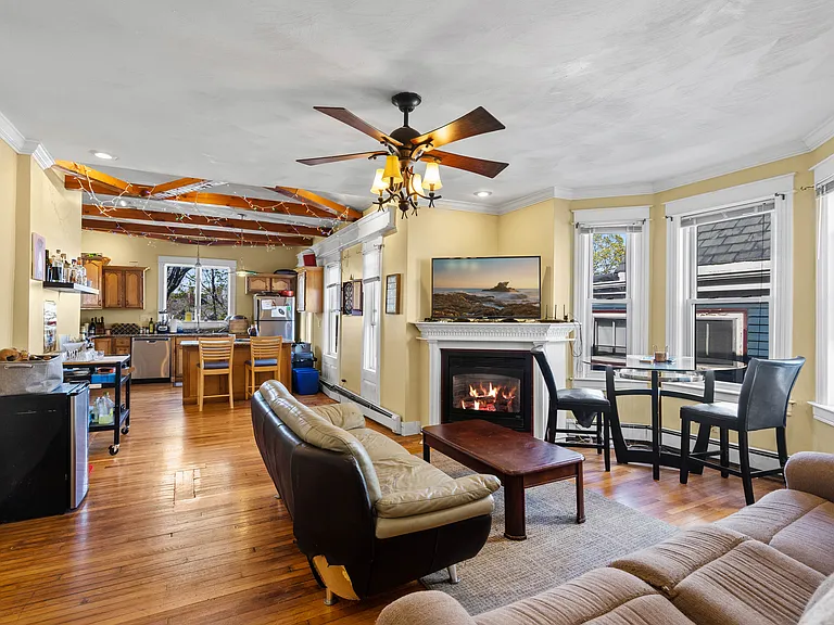 18 Gaston St #2 — Photo 1