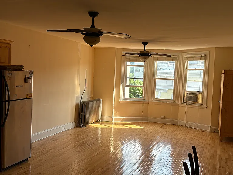 4335 Main St #3 — Photo 6