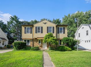 1215 Royce Ave, Kalamazoo, MI 49001