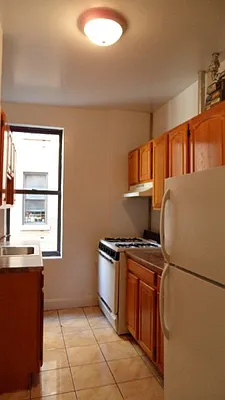 Rented by Goldfarb Properties | media 10