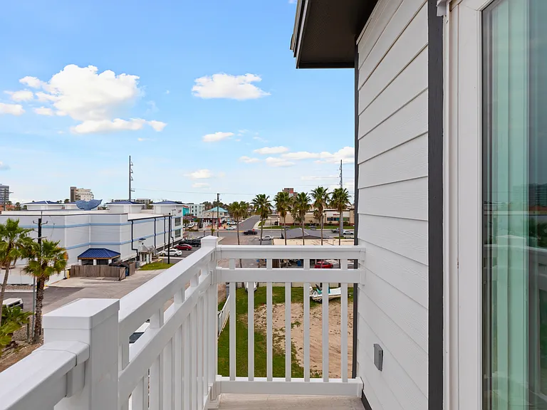 111 W Sunny Isle Dr — Photo 21