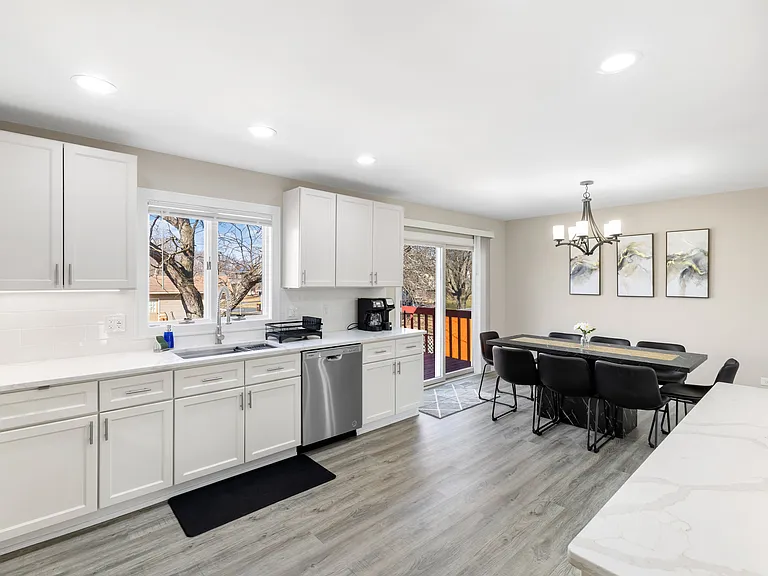 1239 Bunker St — Photo 23