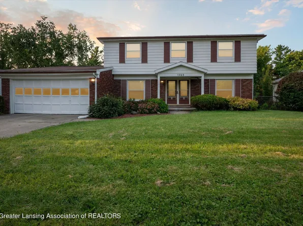 1040 Blanchette Dr, East Lansing, MI 48823
