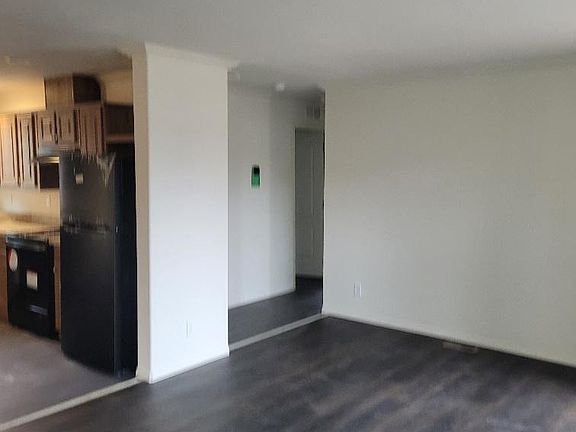 5th image of 1523 NE 11th St