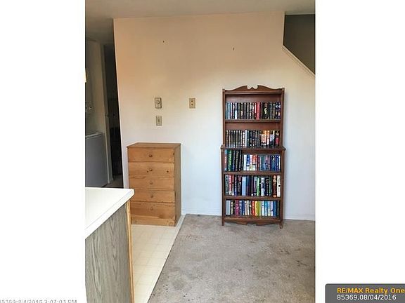 5th image of 15 Phillipstown Ln #15